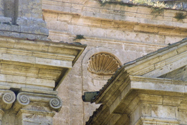 Detail an der Kirche Madonna di San Biagio, Montepulciano